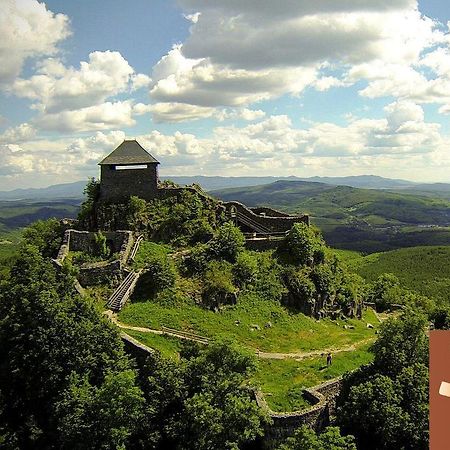 Macskakő Vendégház Somoskoujfalu Exterior foto